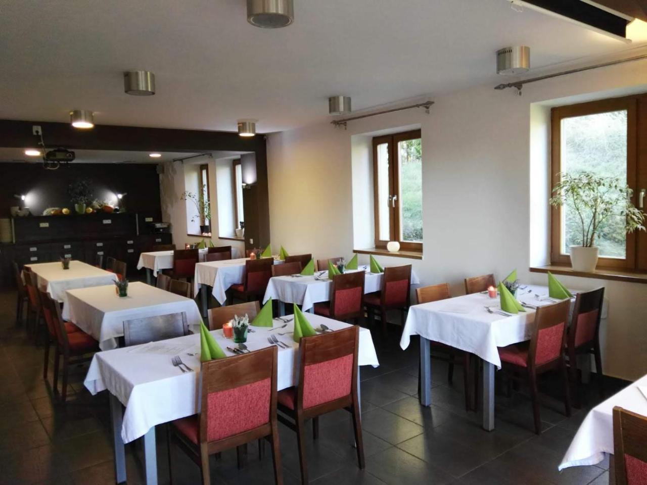 Garden Hotel Mezna Hřensko Exterior foto